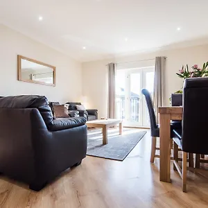  Apartment Camstay Longworth Avenue United Kingdom