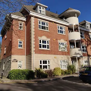  Apartment Hartford Court, East Cliff, Bournemouth. Walk To And Town United Kingdom
